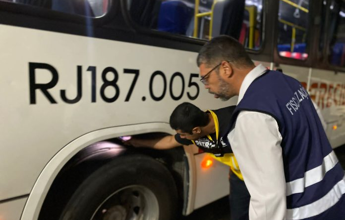 Detro-RJ realiza fiscalização do transporte público intermunicipal no Sul Fluminense
