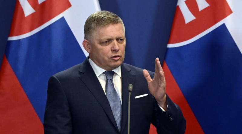 Vídeo: Primeiro-ministro da Eslováquia sofre atentado na rua