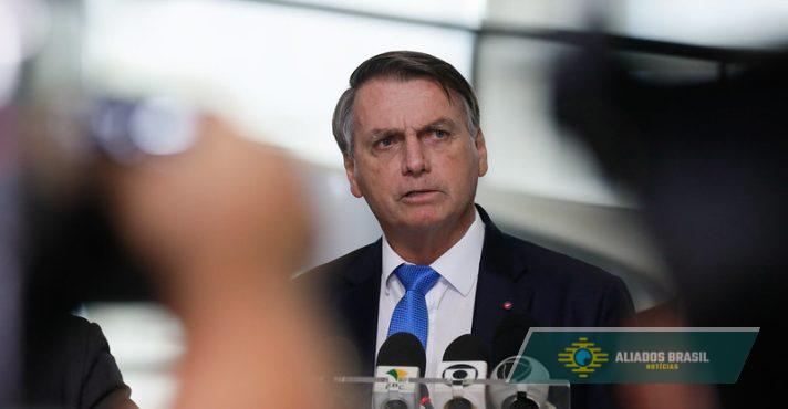 Bolsonaro alerta para aliança entre PT e Alexandre de Moraes