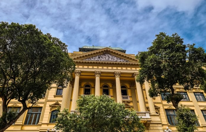 Biblioteca Nacional debate legado de Carolina Maria de Jesus e Françoise Ega em evento sobre manuscritos