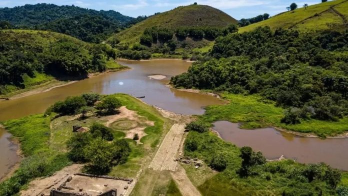 15 cidades do Rio sofrem com seca, aponta Inea; 29 municípios estão em estado de alerta