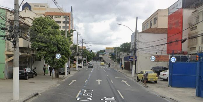 Moradores denunciam falta de manutenção e abandono de semáforos na Rua 24 de Maio