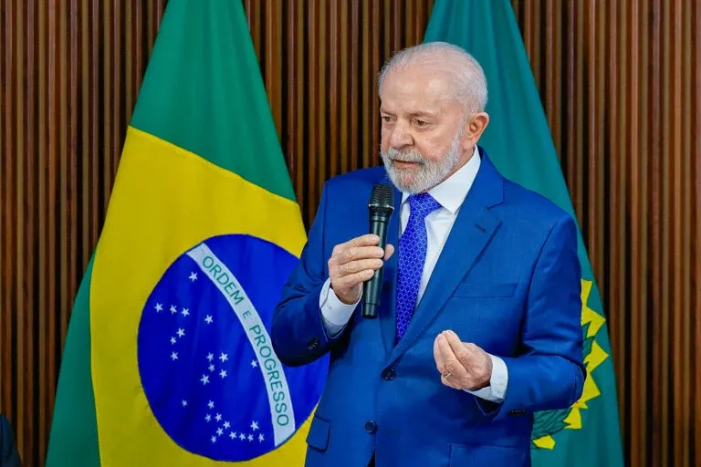 Saiba gasto de Lula no Pé-de-Meia sem autorização do Congresso