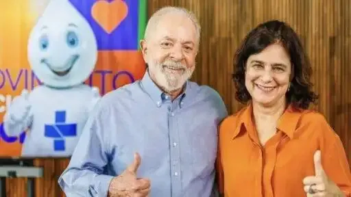 Estoque de vacinas contra Covid-19 esgota e vacinas vencidas são encontradas no Governo Lula