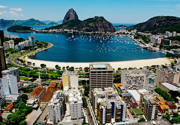 Praia de Botafogo é a quarta mais poluída do Brasil, aponta relatório da USP