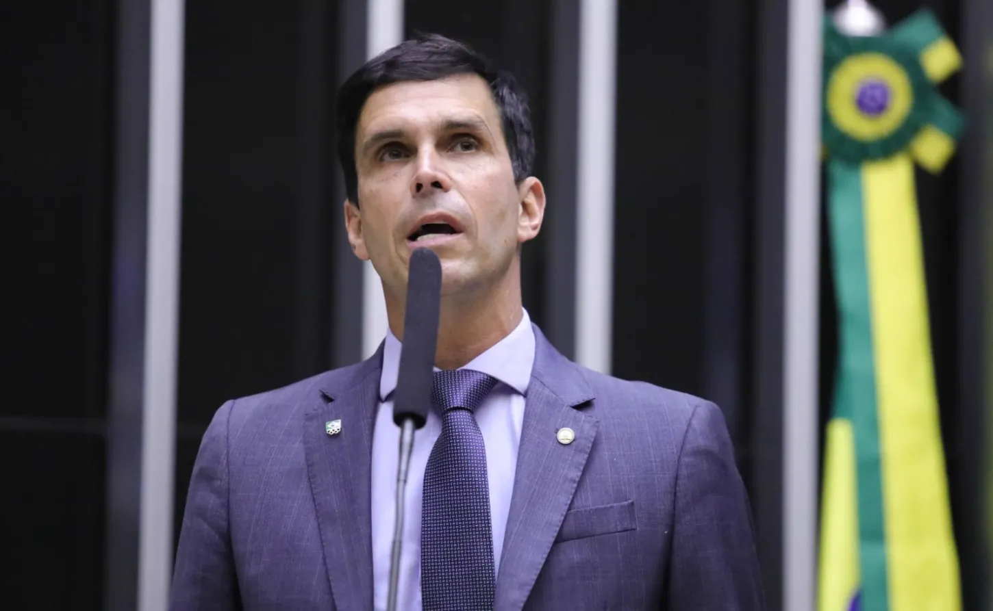 Luiz Lima é o deputado do RJ que mais votou contra o governo Lula