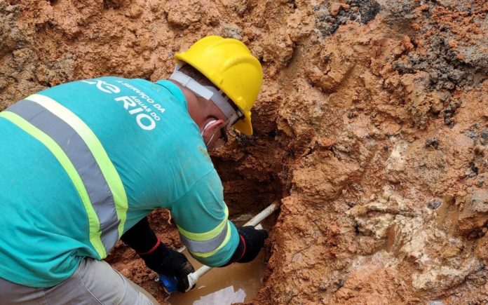 Águas do Rio conclui reparo em adutora e abastecimento é retomado gradativamente